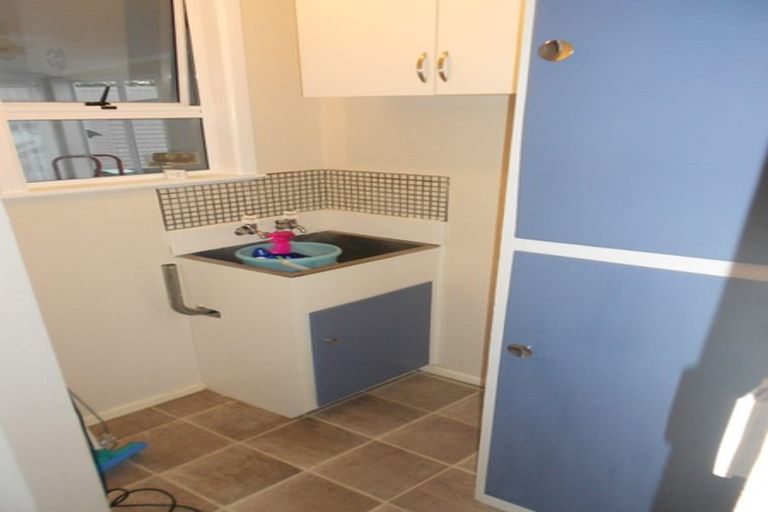 Photo of property in 37 Benmore Avenue, Cloverlea, Palmerston North, 4412