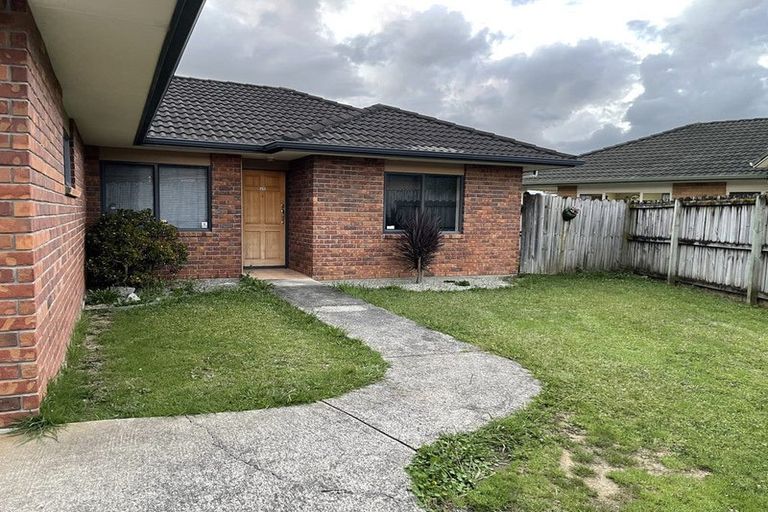 Photo of property in 26 Carisbrook Crescent, Papakura, 2110