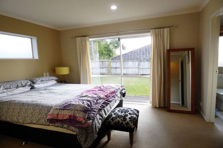 Photo of property in 19 Richfield Crescent, Westgate, Auckland, 0614