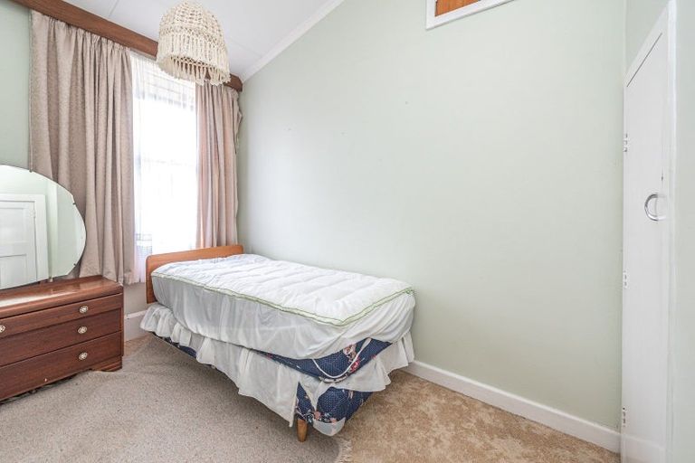 Photo of property in 11 Cambridge Street, Gonville, Whanganui, 4501