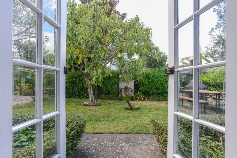 Photo of property in 331 Clifton Road, Te Awanga, 4102