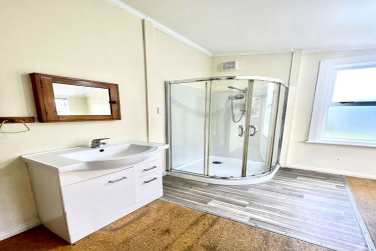 Photo of property in 93 Oxford Street, South Dunedin, Dunedin, 9012