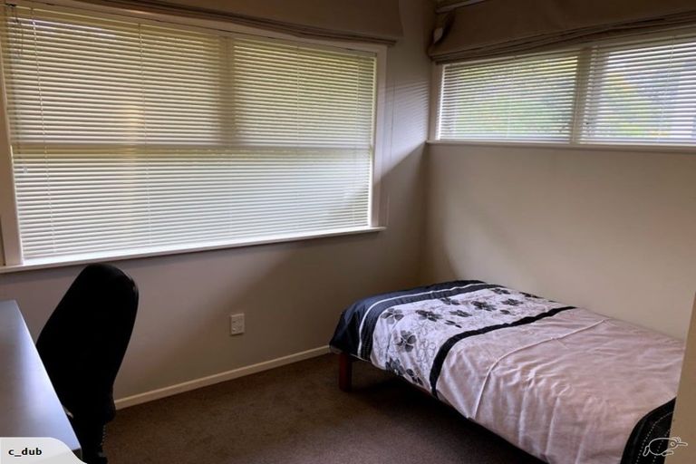 Photo of property in 91 Godley Road, Green Bay, Auckland, 0604