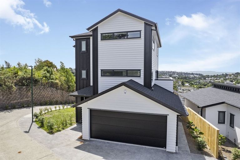 Photo of property in 85a Bayside Drive, Browns Bay, Auckland, 0630