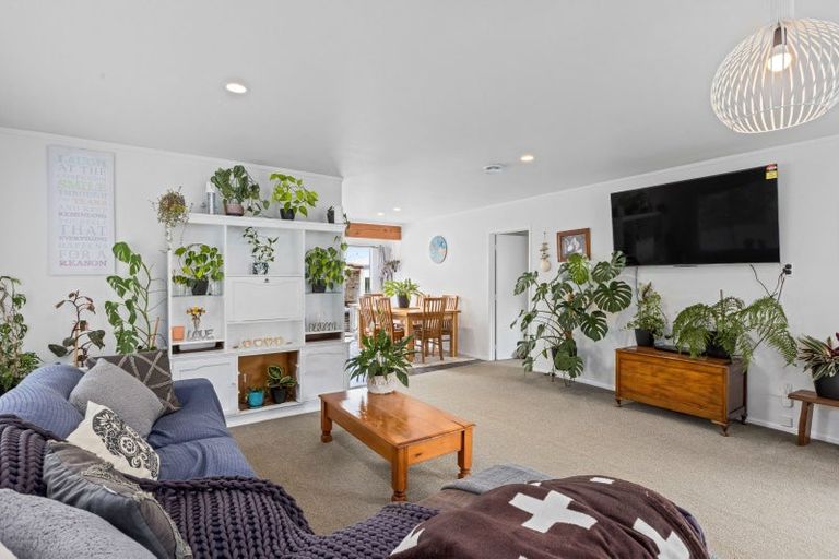 Photo of property in 29 Amorino Drive, Red Beach, 0932