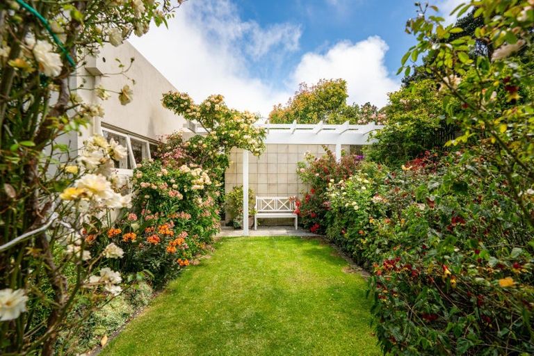 Photo of property in 27 Kabul Street, Khandallah, Wellington, 6035