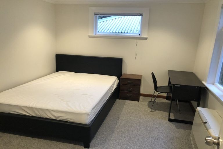 Photo of property in 31 Ponsonby Road, Karori, Wellington, 6012