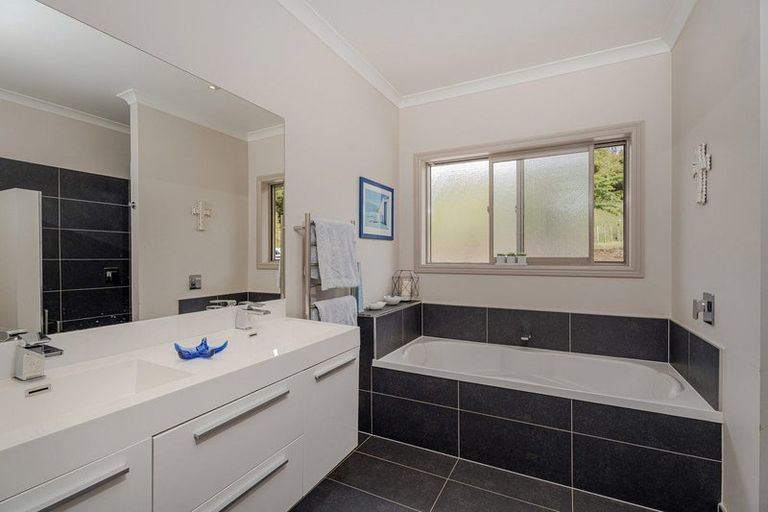 Photo of property in 121 Fagan Lane, Kaimarama, Whitianga, 3591