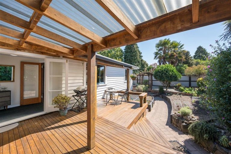 Photo of property in 27 Martin Street, Monaco, Nelson, 7011