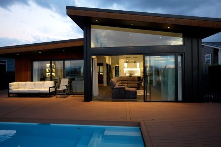 Photo of property in 20 Kurapoto Lane, Rainbow Point, Taupo, 3330