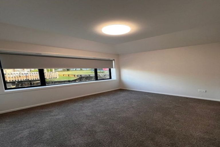 Photo of property in 38 White Heron Drive, Massey, Auckland, 0614