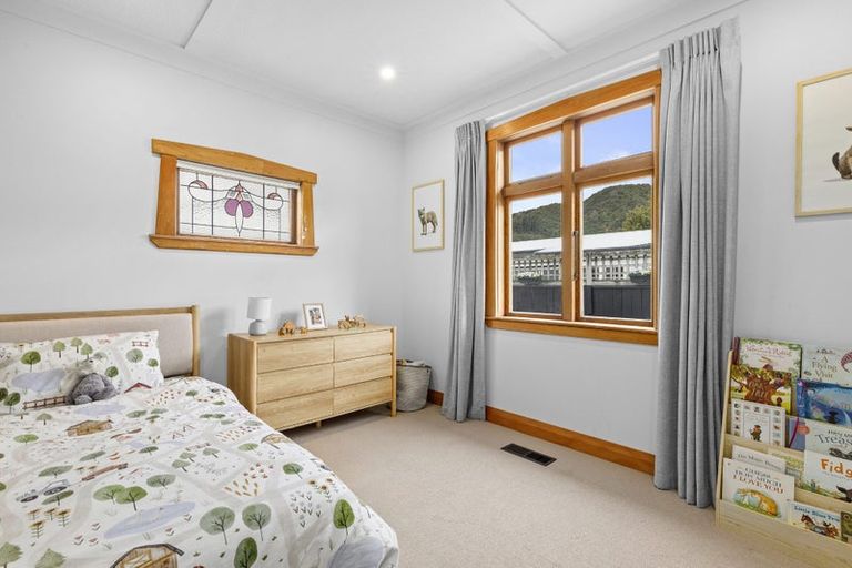Photo of property in 17 Burnside Street, Waterloo, Lower Hutt, 5011