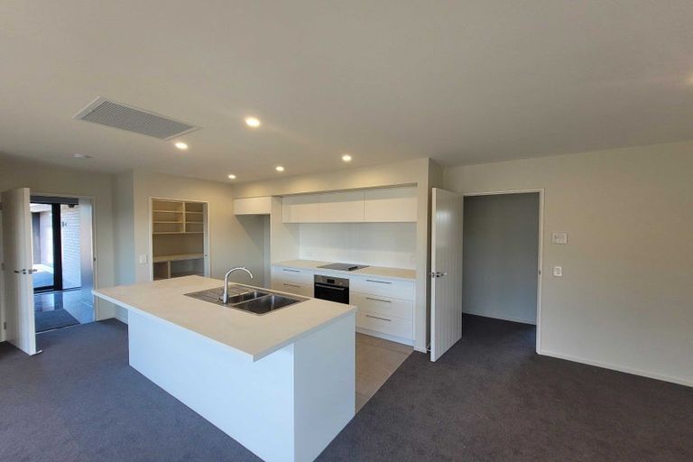 Photo of property in 76 Hilton Drive, Amberley, 7410