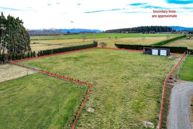 Photo of property in 30 Cridges Road, Darfield, 7510