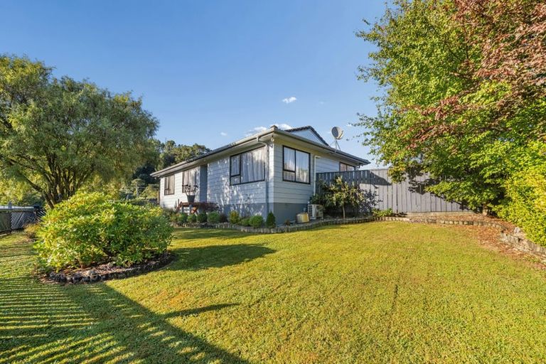 Photo of property in 6 Topaz Street, Birchville, Upper Hutt, 5018