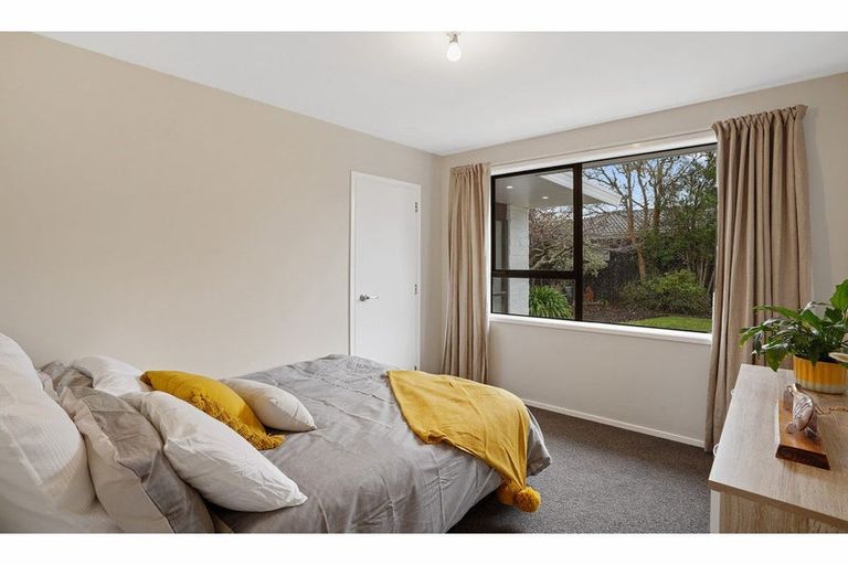 Photo of property in 17a Chadbury Street, Parklands, Christchurch, 8083