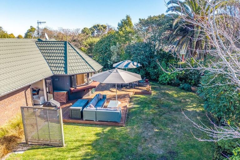 Photo of property in 21 Hurunui Street, Waikanae, 5036