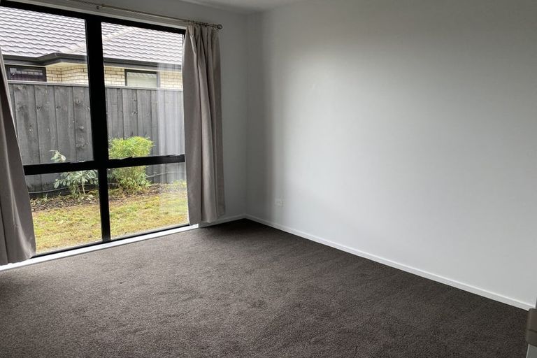 Photo of property in 12 Northmoor Boulevard, Rolleston, 7615