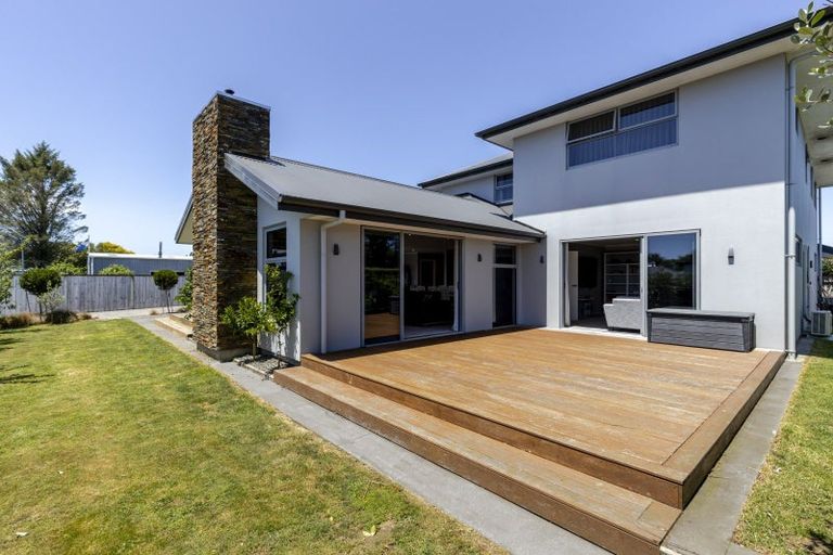 Photo of property in 22 Smith Street, Lepperton, New Plymouth, 4373