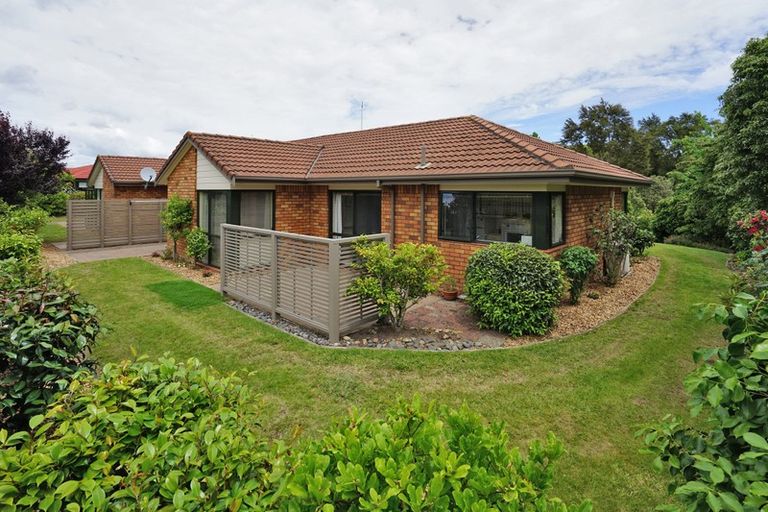 Photo of property in 81 Grosvenor Gardens, Flagstaff, Hamilton, 3210