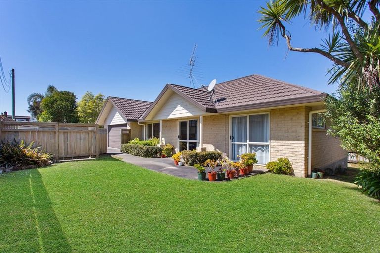 Photo of property in 69a Vincent Street, Howick, Auckland, 2014