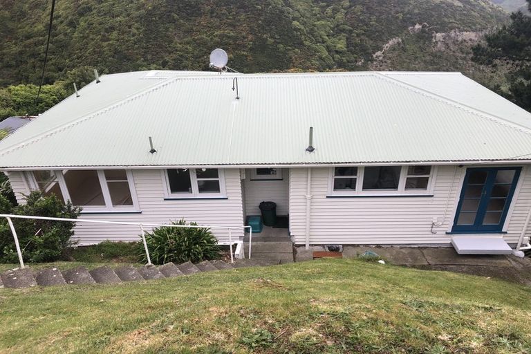 Photo of property in 29 Kitchener Terrace, Johnsonville, Wellington, 6037