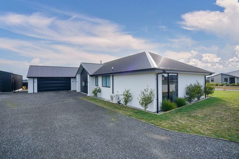 Photo of property in 6 Chatham Rise, Seaward Bush, Invercargill, 9812