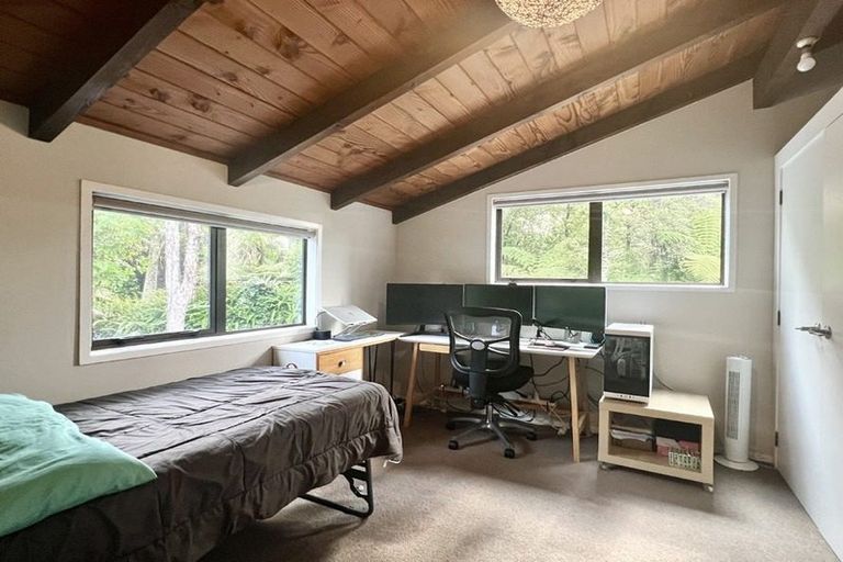 Photo of property in 200 Atkinson Road, Titirangi, Auckland, 0604