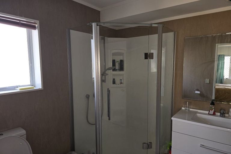 Photo of property in 15 Picasso Drive, West Harbour, Auckland, 0618