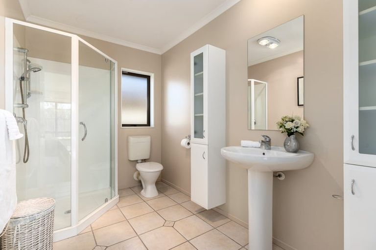 Photo of property in 6 Kinsella Crescent, Aidanfield, Christchurch, 8025