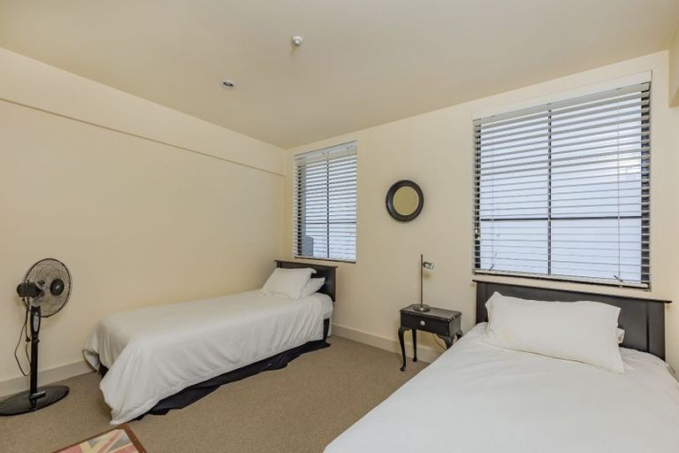 Photo of property in 5 Cheshire Street, Cannons Creek, Porirua, 5024