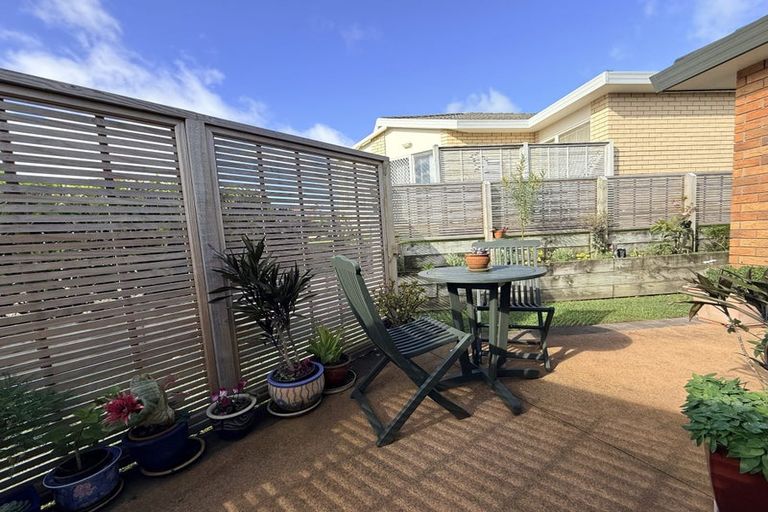 Photo of property in 9/169 Sturges Road, Henderson, Auckland, 0612