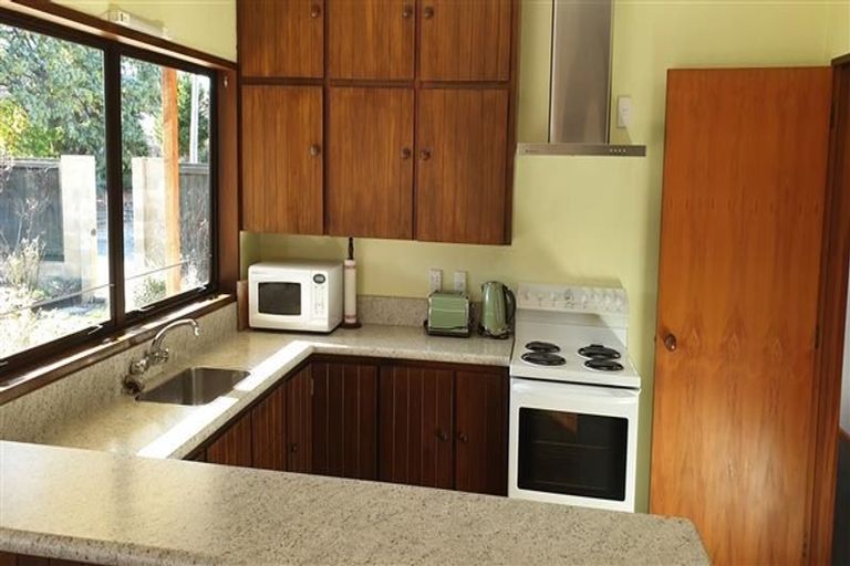 Photo of property in 152 Beacon Point Road, Wanaka, 9305