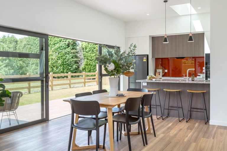 Photo of property in 6b James Kidd Place, Greytown, 5712