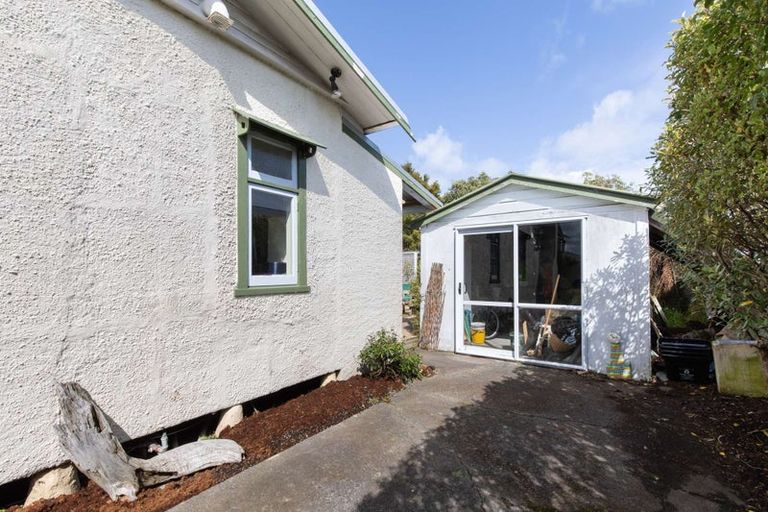 Photo of property in 16 Stark Street, Durie Hill, Whanganui, 4500