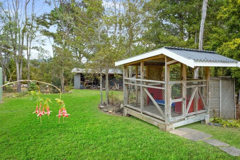 Photo of property in 38 Crows Road, Swanson, Auckland, 0614