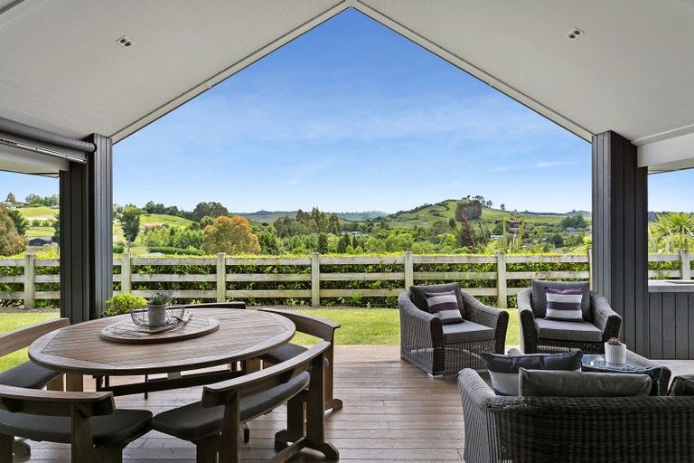 Photo of property in 61 Ramsay Drive, Acacia Bay, Taupo, 3385