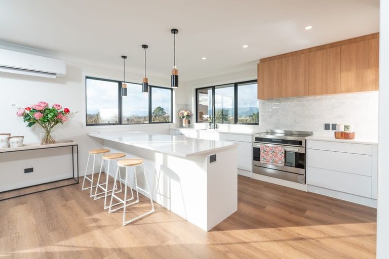 Photo of property in 129a Matatua Road, Raumati Beach, Paraparaumu, 5032