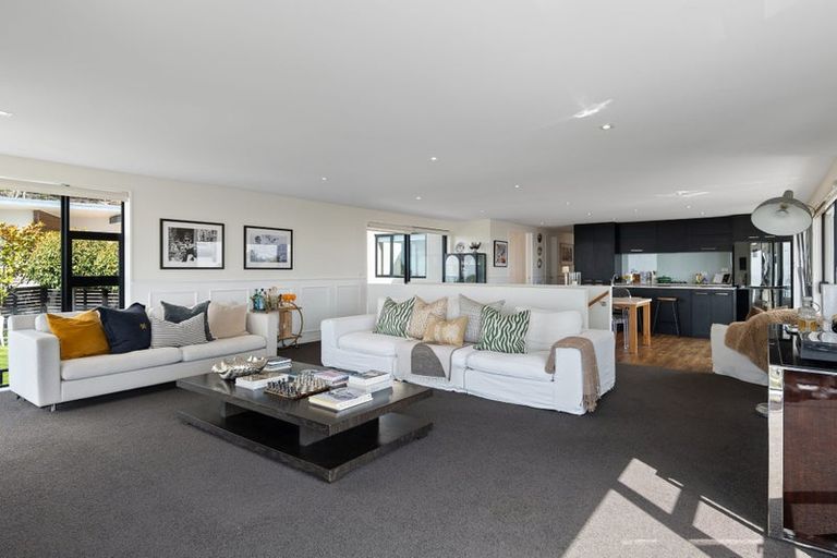 Photo of property in 175a Major Hornbrook Road, Mount Pleasant, Christchurch, 8081