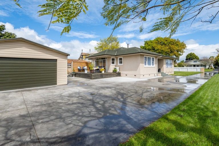 Photo of property in 102 Charlotte Crescent, Mayfair, Hastings, 4122