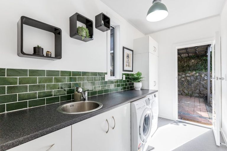 Photo of property in 19 City View Grove, Harbour View, Lower Hutt, 5010