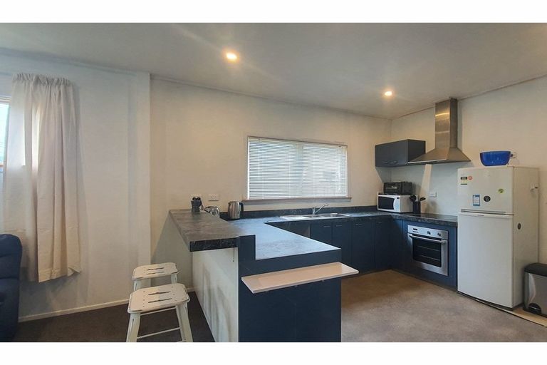 Photo of property in 102 Glen Road, The Glen, Dunedin, 9011