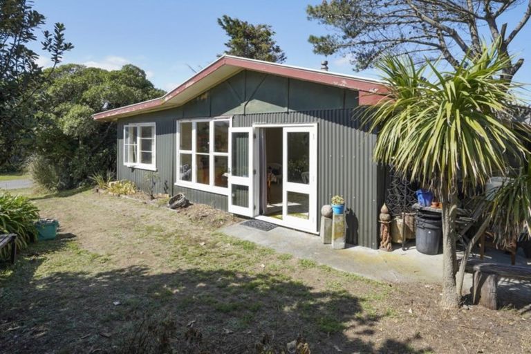 Photo of property in 47 Dixie Street, Te Horo Beach, Otaki, 5581