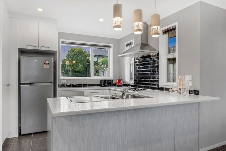 Photo of property in 9 Mcneish Place, Pokeno, 2402