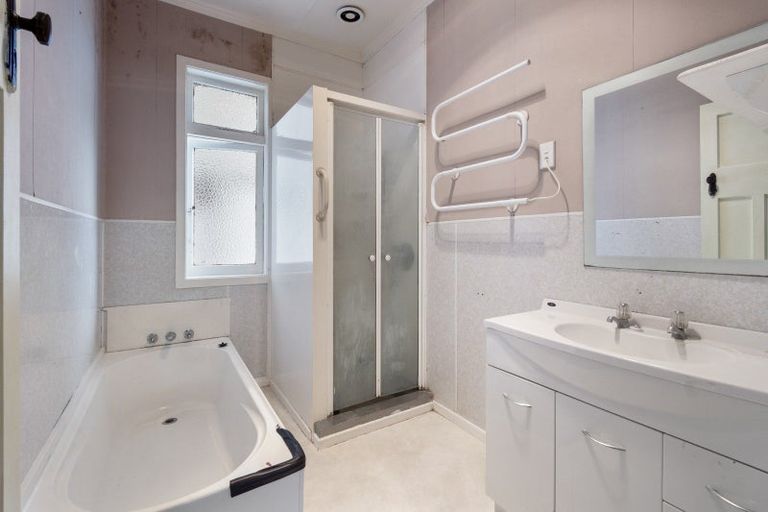 Photo of property in 32 High Street, Bulls, 4818