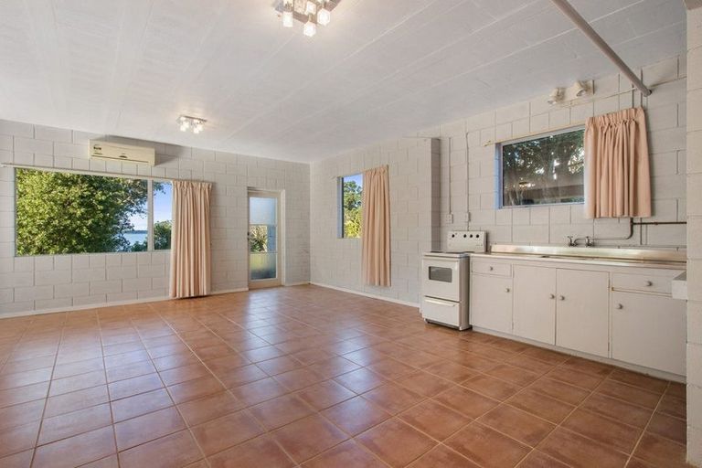 Photo of property in 22 Giles Way, Tanners Point, Katikati, 3177