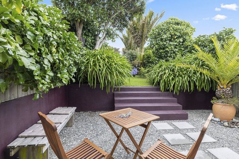 Photo of property in 62 Elizabeth Street, Mount Victoria, Wellington, 6011