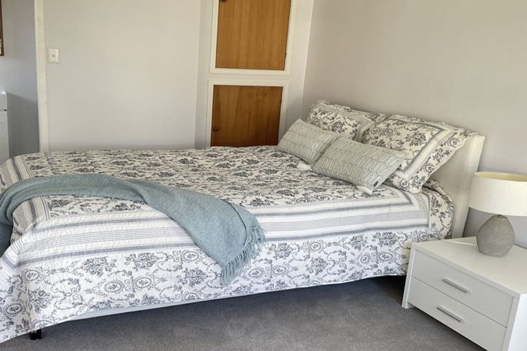 Photo of property in 22 Danbury Drive, Torbay, Auckland, 0630