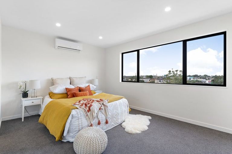 Photo of property in 6/388 Glenfield Road, Glenfield, Auckland, 0629