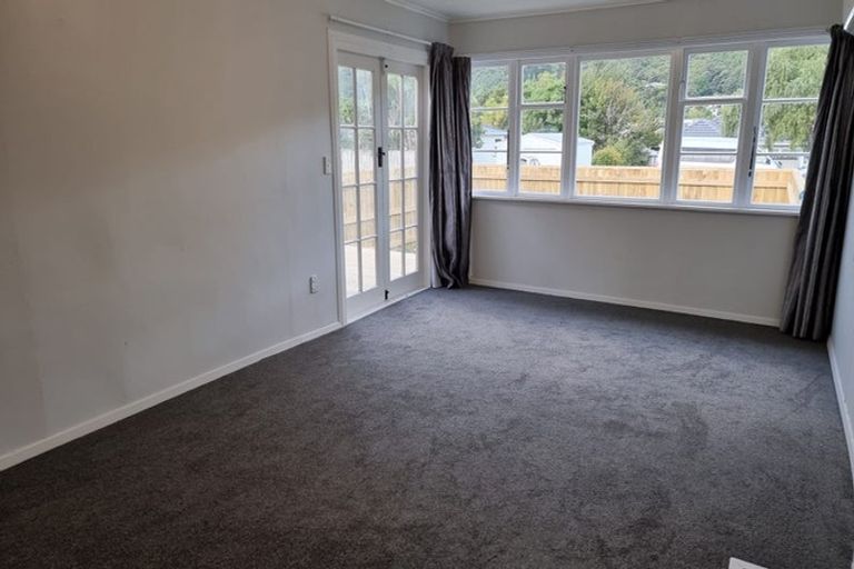 Photo of property in 70 Main Road, Wainuiomata, Lower Hutt, 5014